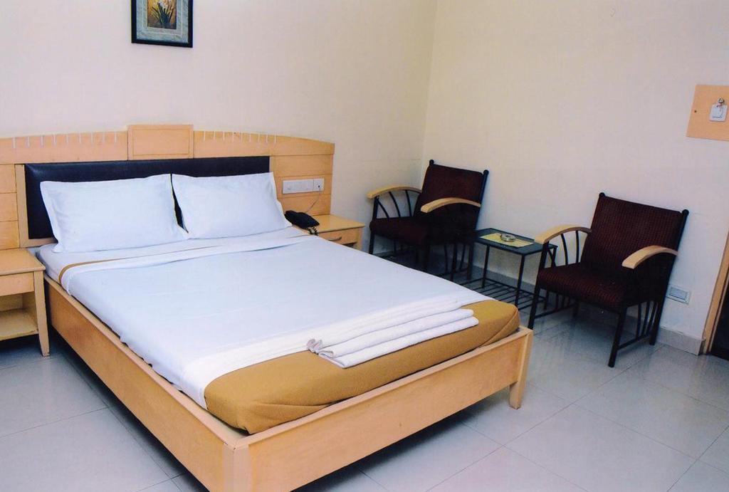 Hotel Padmini Residency Hyderabad Esterno foto
