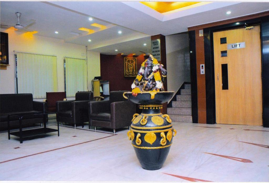 Hotel Padmini Residency Hyderabad Esterno foto