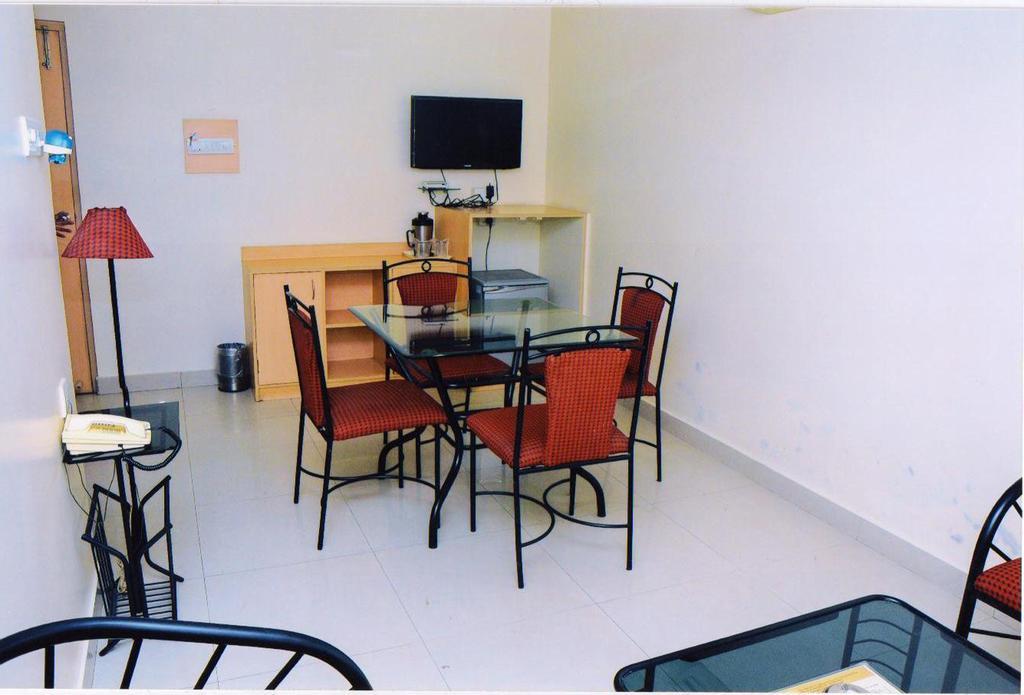 Hotel Padmini Residency Hyderabad Esterno foto